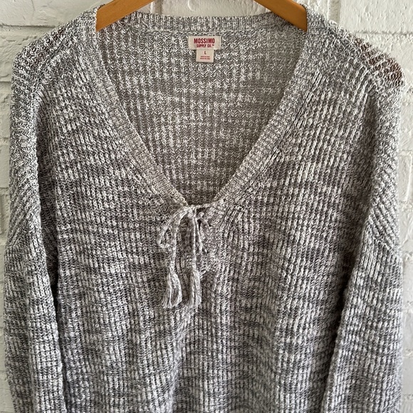 SALE ✅✅✅MOSSIMO Sweater Large - Picture 7 of 10